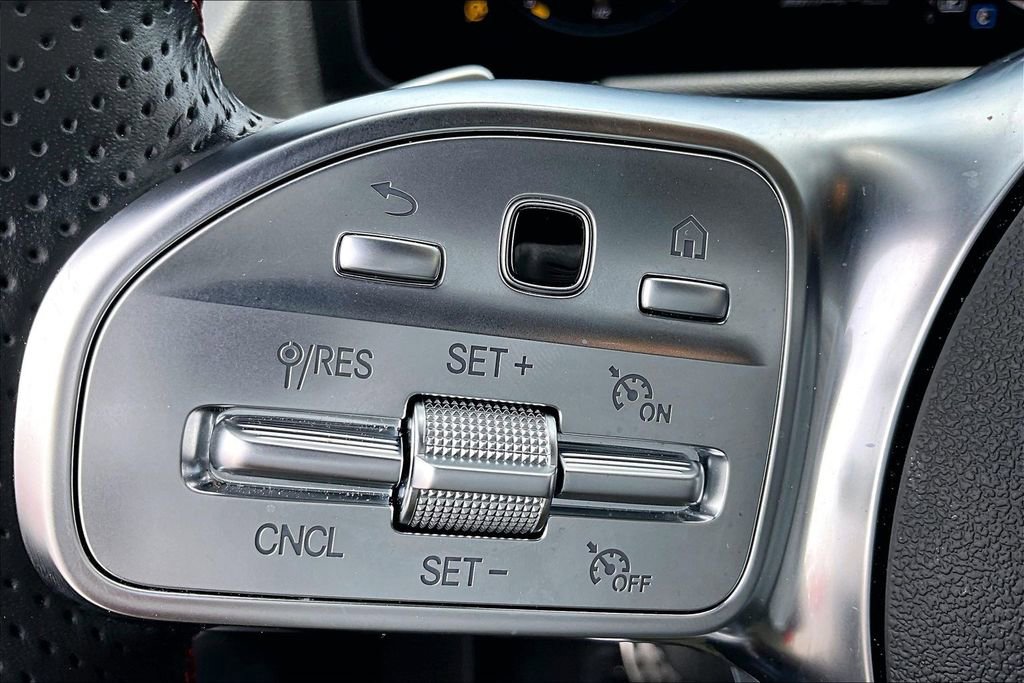 Used 2023 Mercedes-Benz GLA 35 AMG 4MATIC image 10