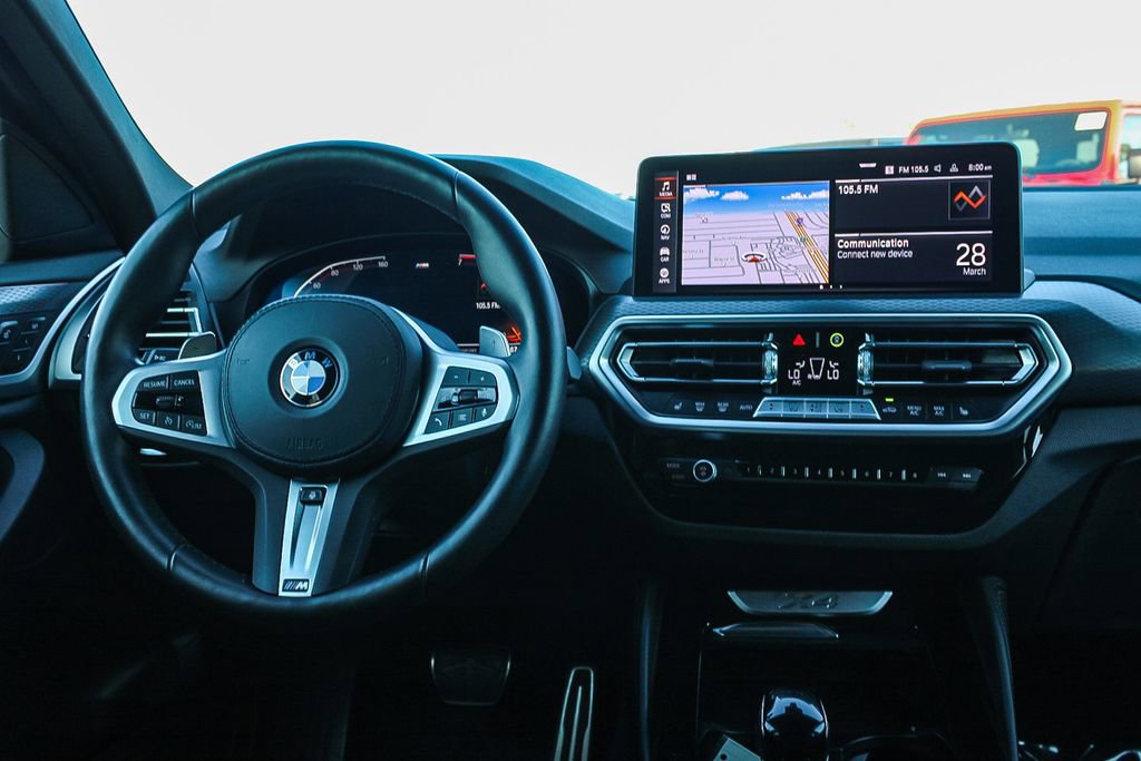 Used 2025 BMW X4 xDrive30i image 13