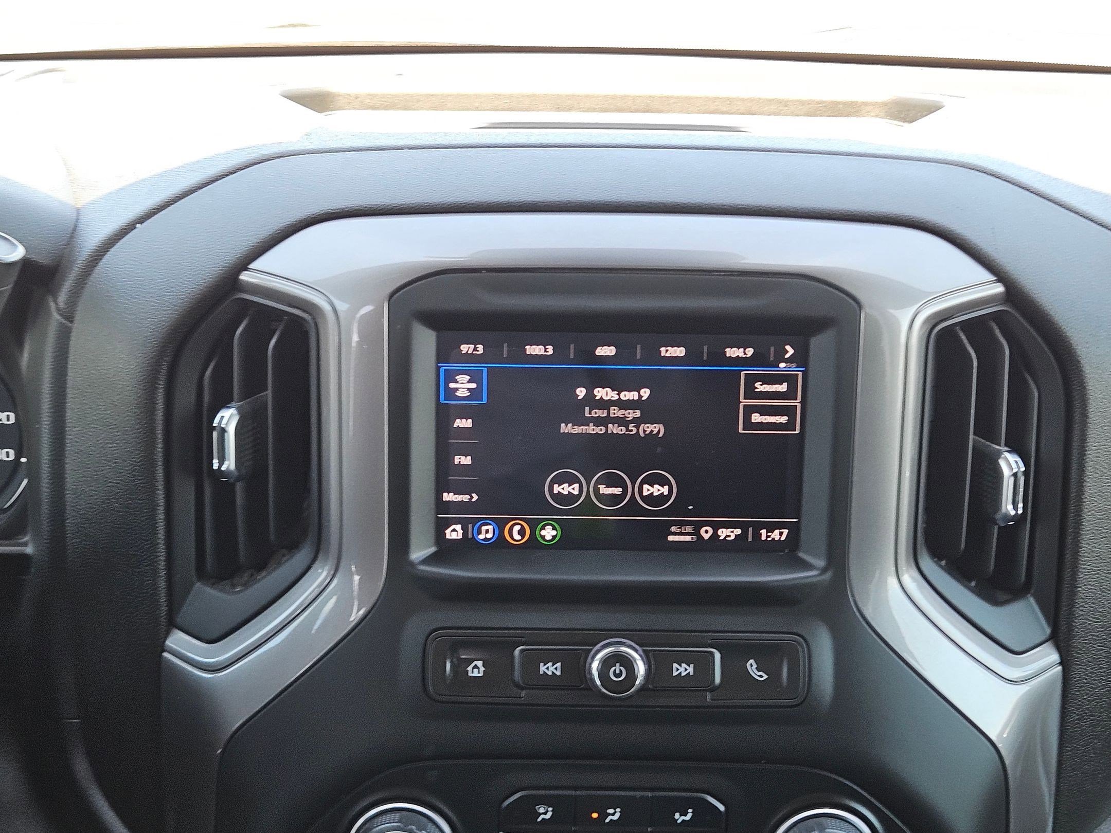 Used 2024 Chevrolet Silverado 2500 Custom w/ Custom Value Package image 15