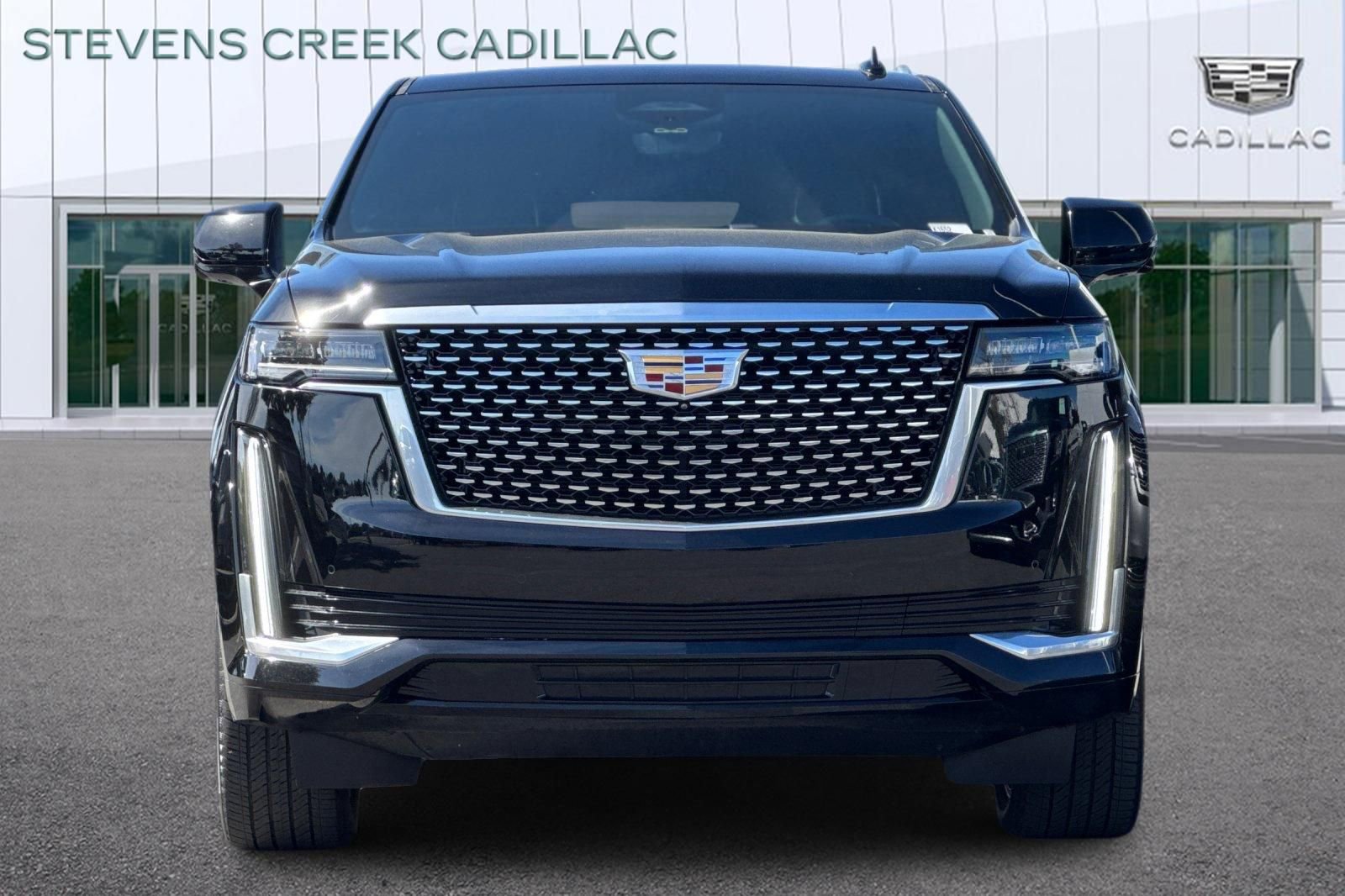 Used 2023 Cadillac Escalade Premium Luxury image 8