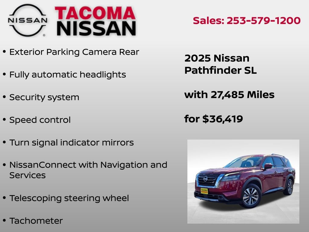 Used 2025 Nissan Pathfinder SL AWD/4WD image 12