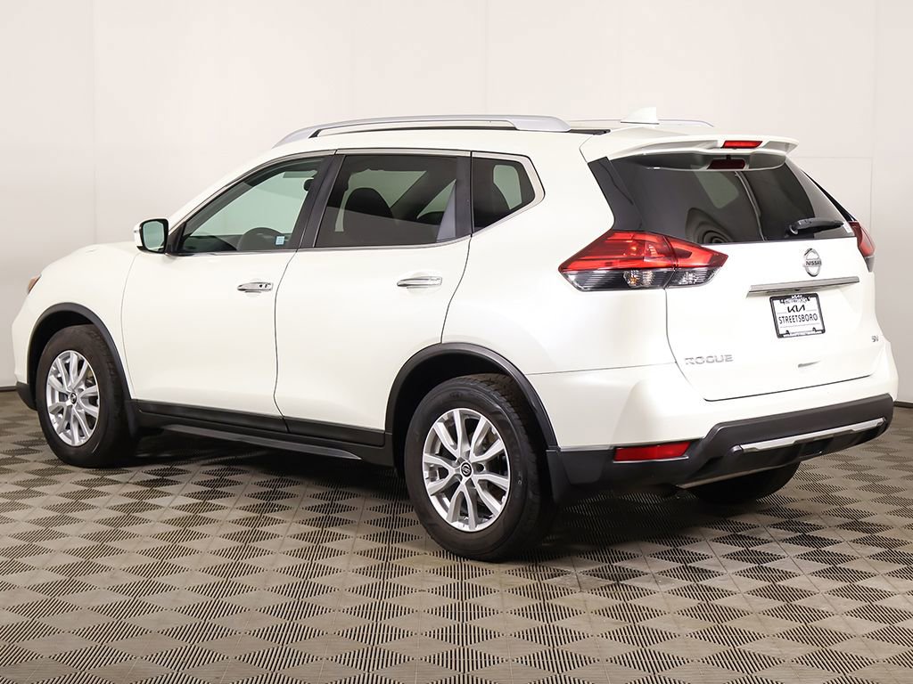 Used 2017 Nissan Rogue SV FWD image 6