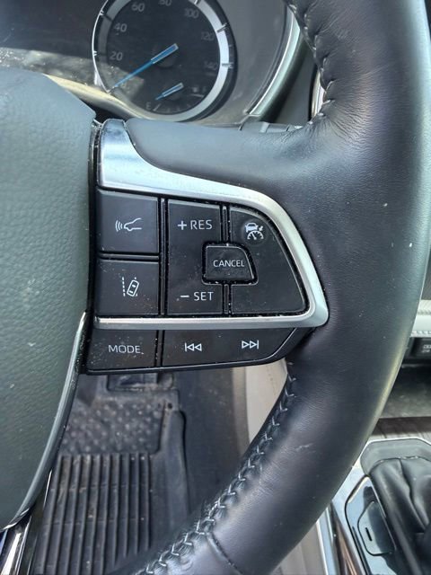 Used 2021 Toyota Highlander Limited AWD/4WD image 18