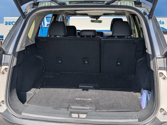 Used 2023 Nissan Rogue Platinum w/ Platinum Premium Package FWD image 10