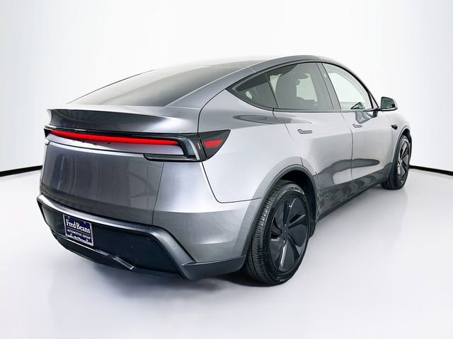 Used 2026 Tesla Model Y Long Range image 8