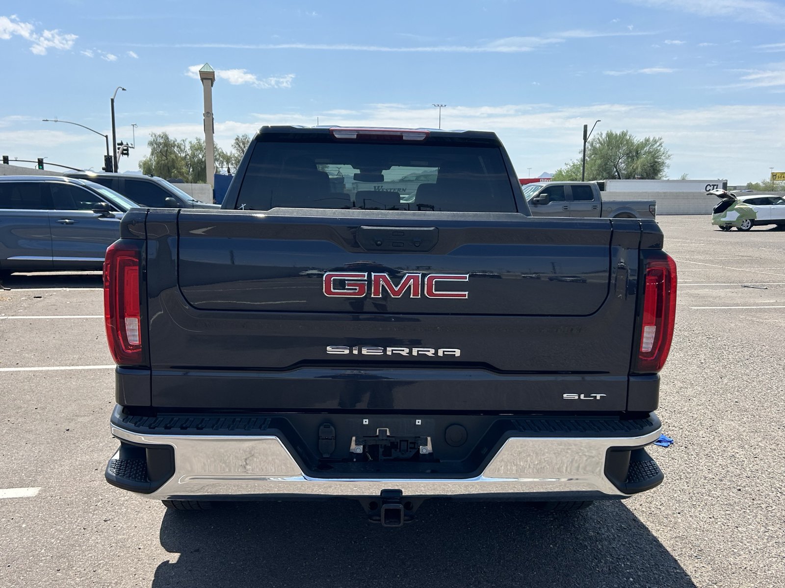 Used 2025 GMC Sierra 1500 SLT RWD image 4