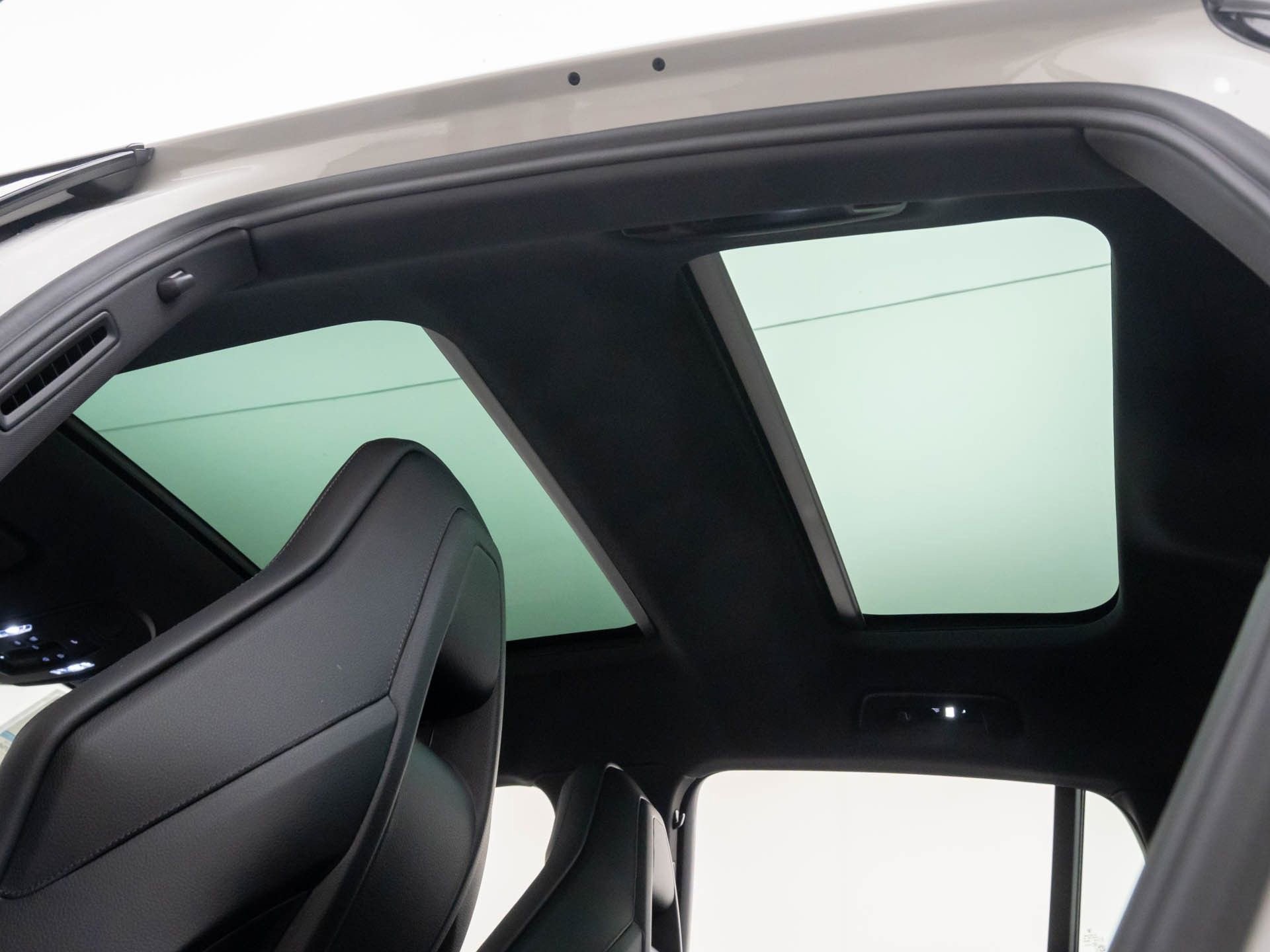 New 2026 Porsche Panamera 4 image 18