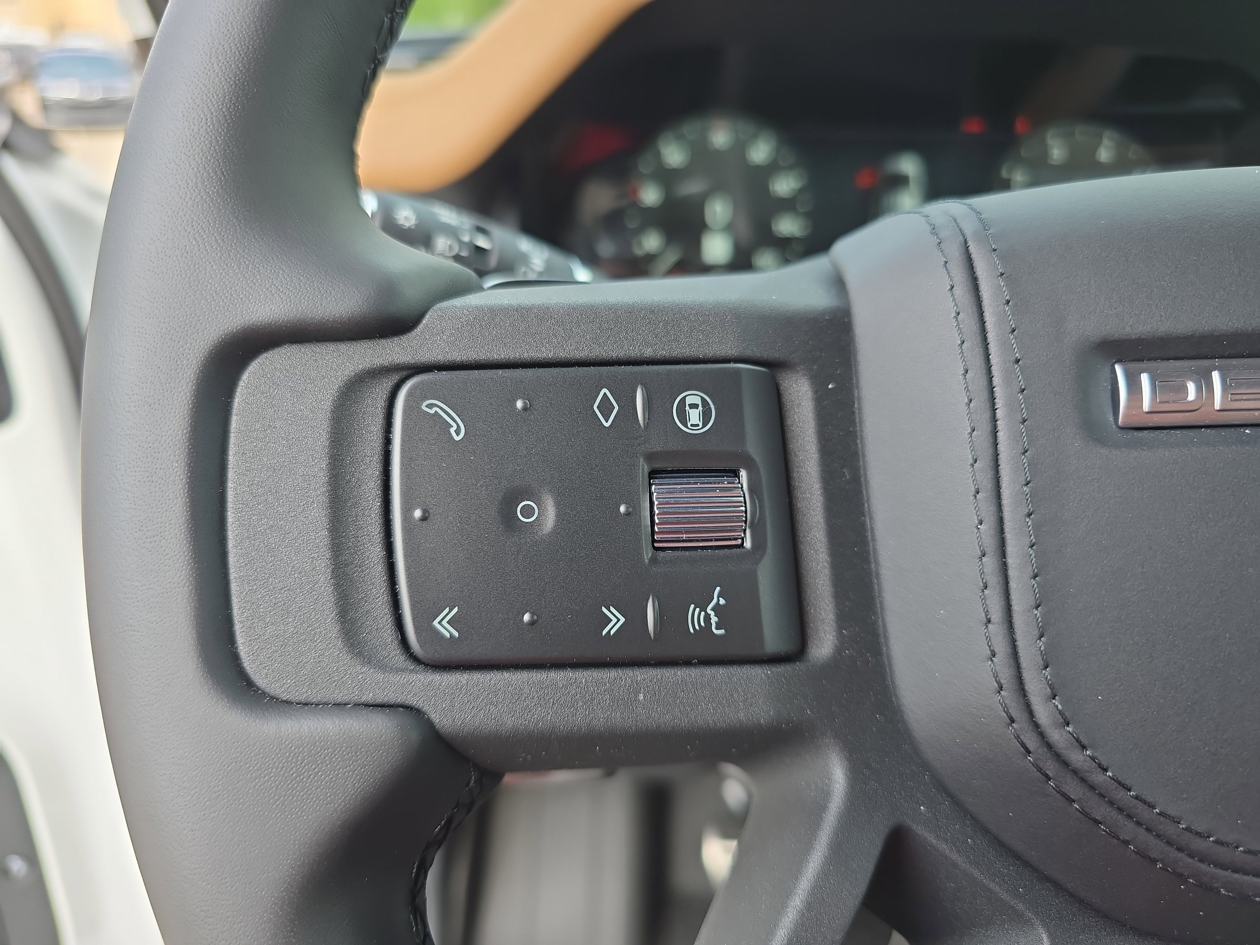 New 2026 Land Rover Defender 110 V8 image 16