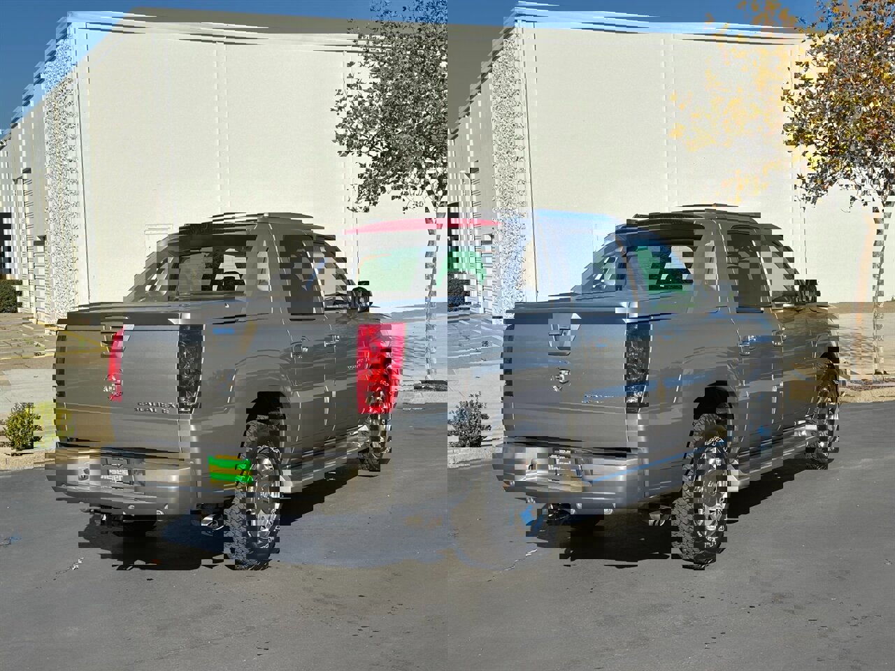 Used 2002 Cadillac Escalade EXT image 4