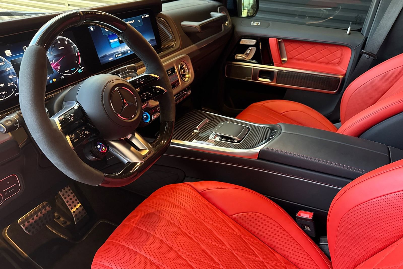 Used 2025 Mercedes-Benz G 63 AMG 4MATIC image 4