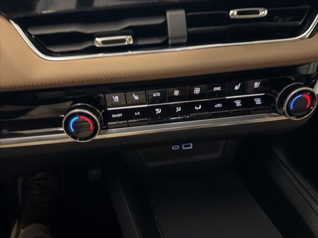 New 2026 Chevrolet Equinox ACTIV w/ Convenience Package III image 39