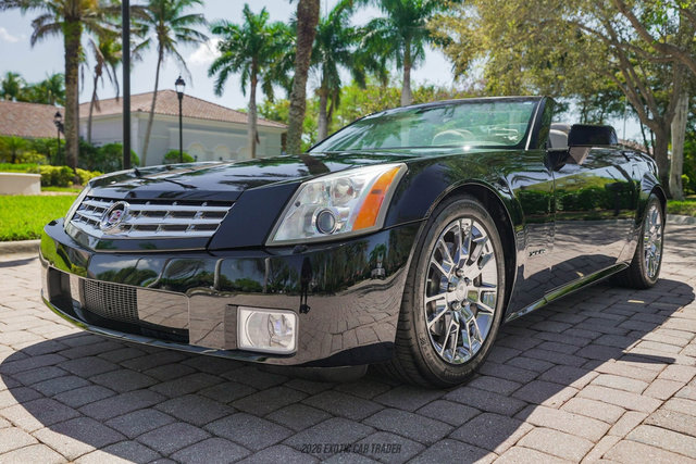 Used 2004 Cadillac XLR image 14