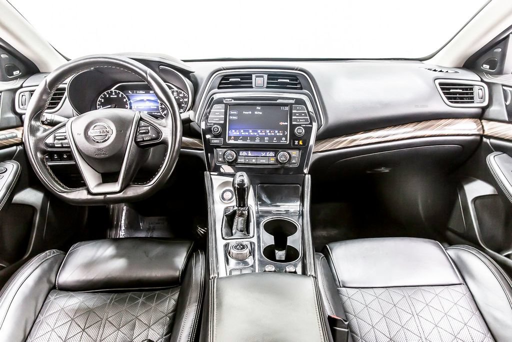 Used 2017 Nissan Maxima Platinum w/ Medallion Package FWD image 18