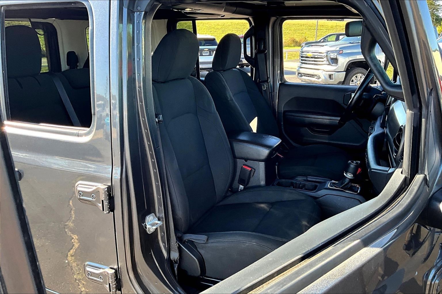 Used 2021 Jeep Wrangler Unlimited Willys image 7