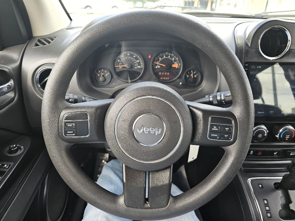 Used 2015 Jeep Compass Sport w/ Power Value Group image 32