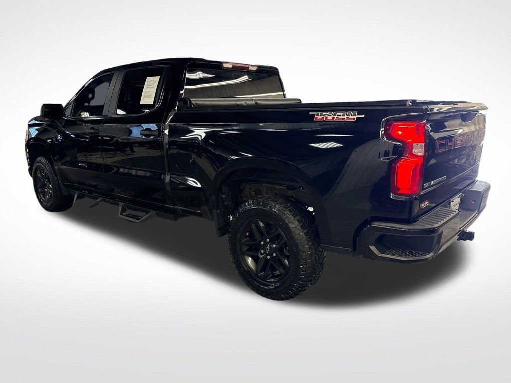 Used 2021 Chevrolet Silverado 1500 Custom Trail Boss AWD/4WD image 3