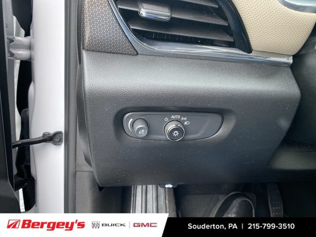 Certified 2022 Chevrolet Traverse Premier w/ LPO, Floor Liner Package AWD/4WD image 21
