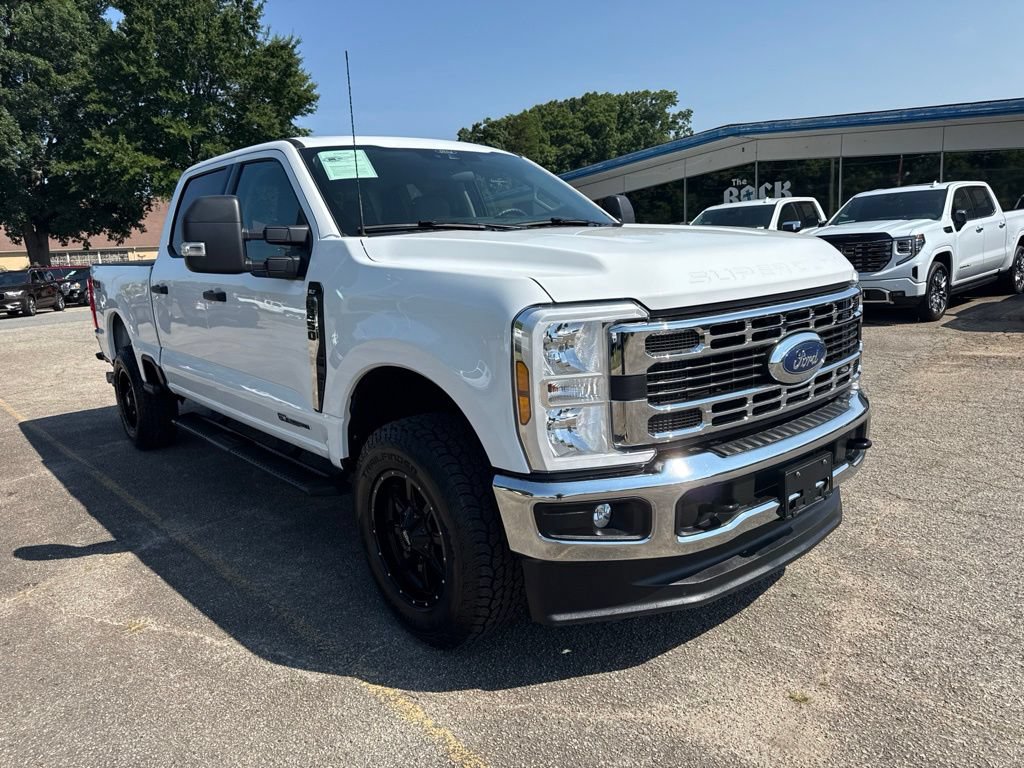 Used 2025 Ford F250 XLT w/ FX4 Off-Road Package AWD/4WD image 7