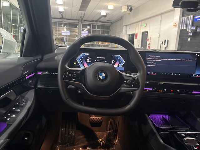 Used 2025 BMW 530i xDrive image 32