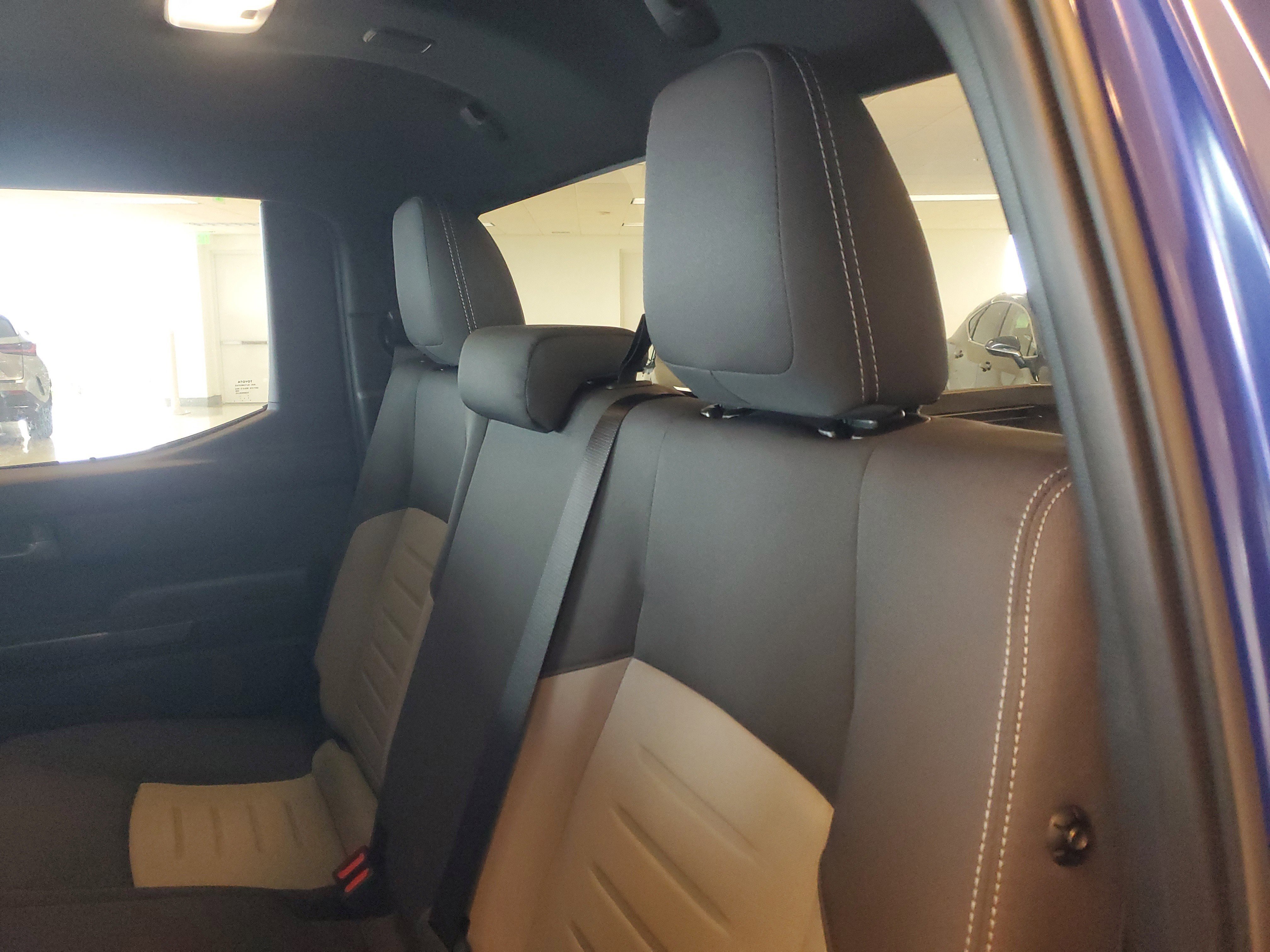 Used 2025 Toyota Tacoma TRD Sport image 15