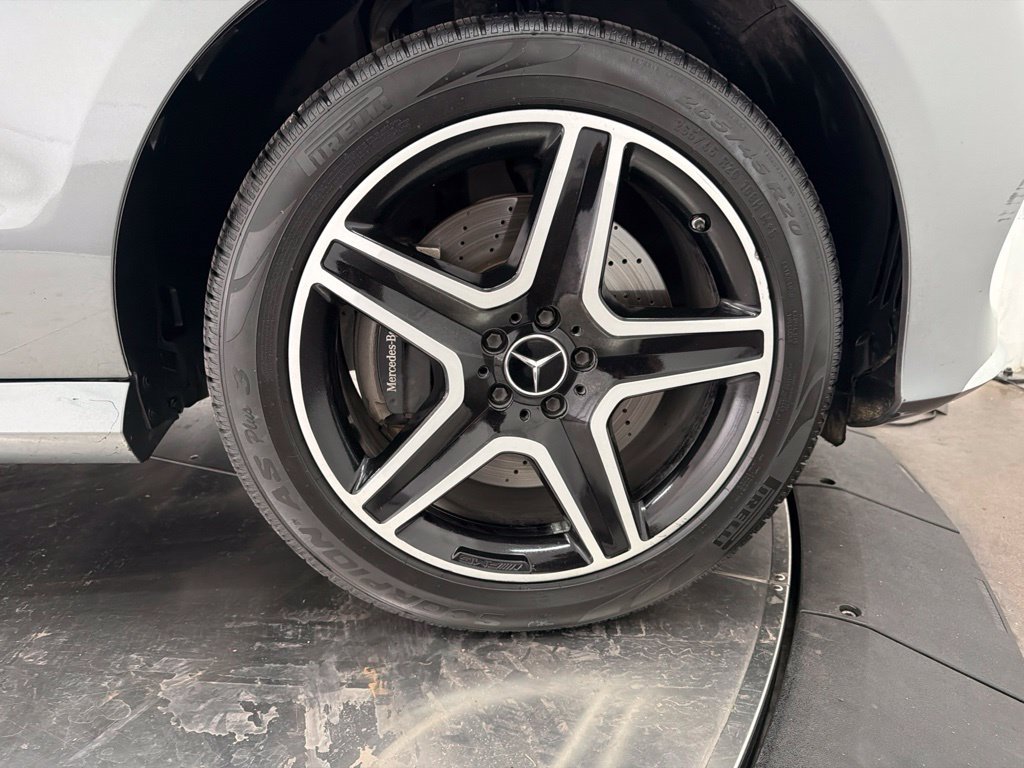 Certified 2017 Mercedes-Benz GLE 43 AMG 4MATIC image 8