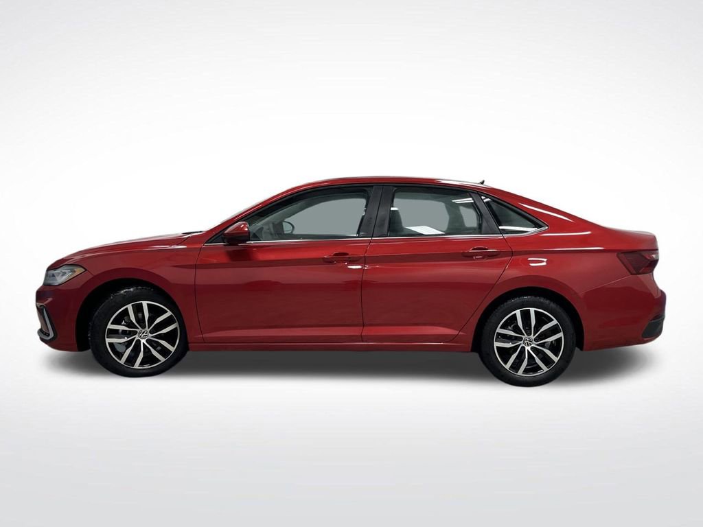 Used 2025 Volkswagen Jetta SE w/ Sunroof Package image 12