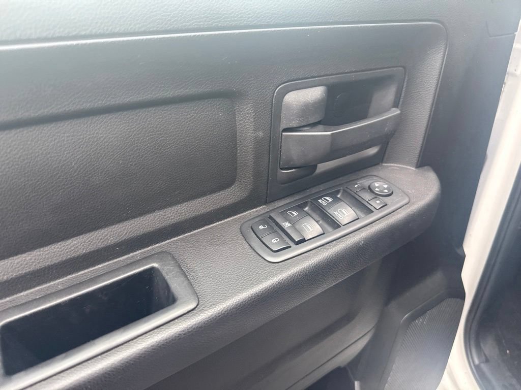 Used 2018 RAM 2500 Tradesman w/ Chrome Appearance Group AWD/4WD image 10