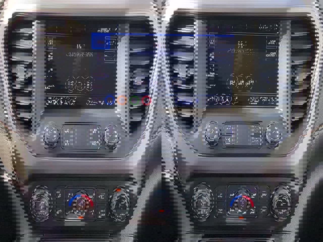 Used 2023 GMC Acadia AT4 w/ Technology Package image 29