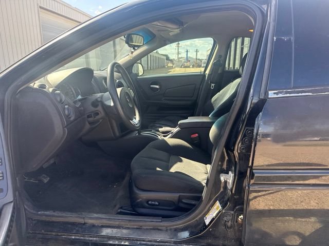 Used 2007 Pontiac Grand Prix w/ Sport Package FWD image 3