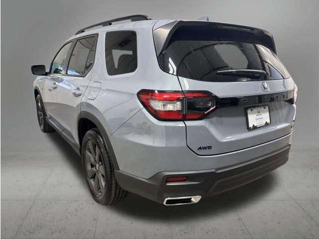 Certified 2025 Honda Pilot Sport image 4