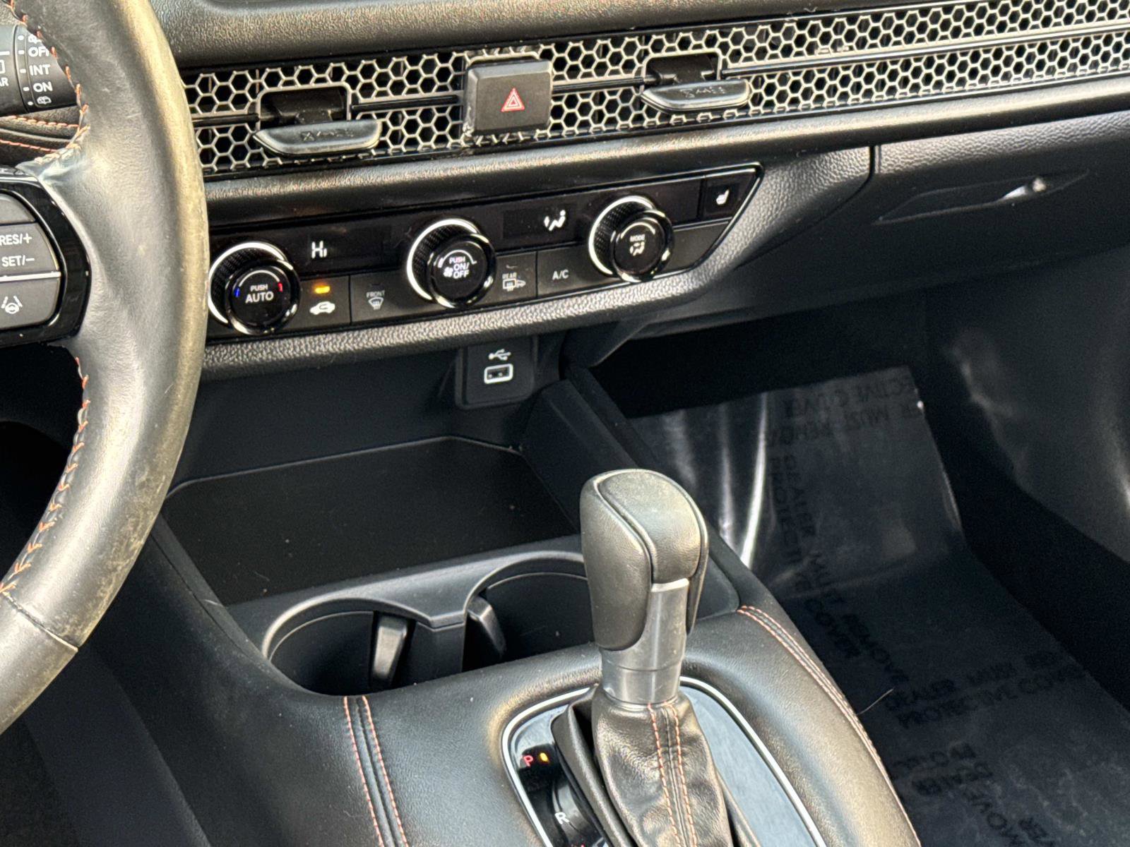 Certified 2025 Honda HR-V Sport image 4