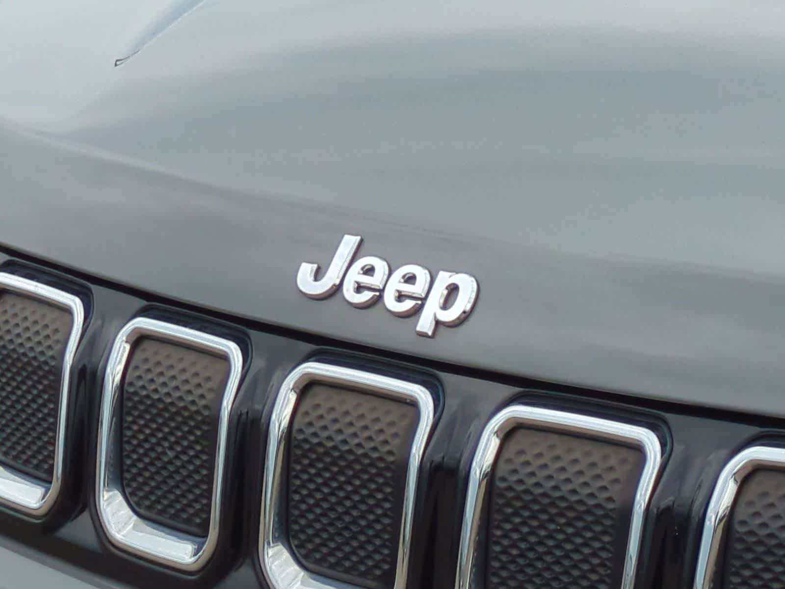 Used 2022 Jeep Compass Limited AWD/4WD image 12