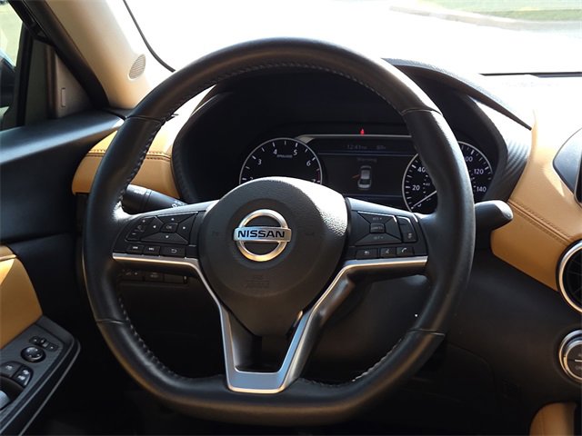 Used 2023 Nissan Sentra SV w/ SV Premium Package image 12