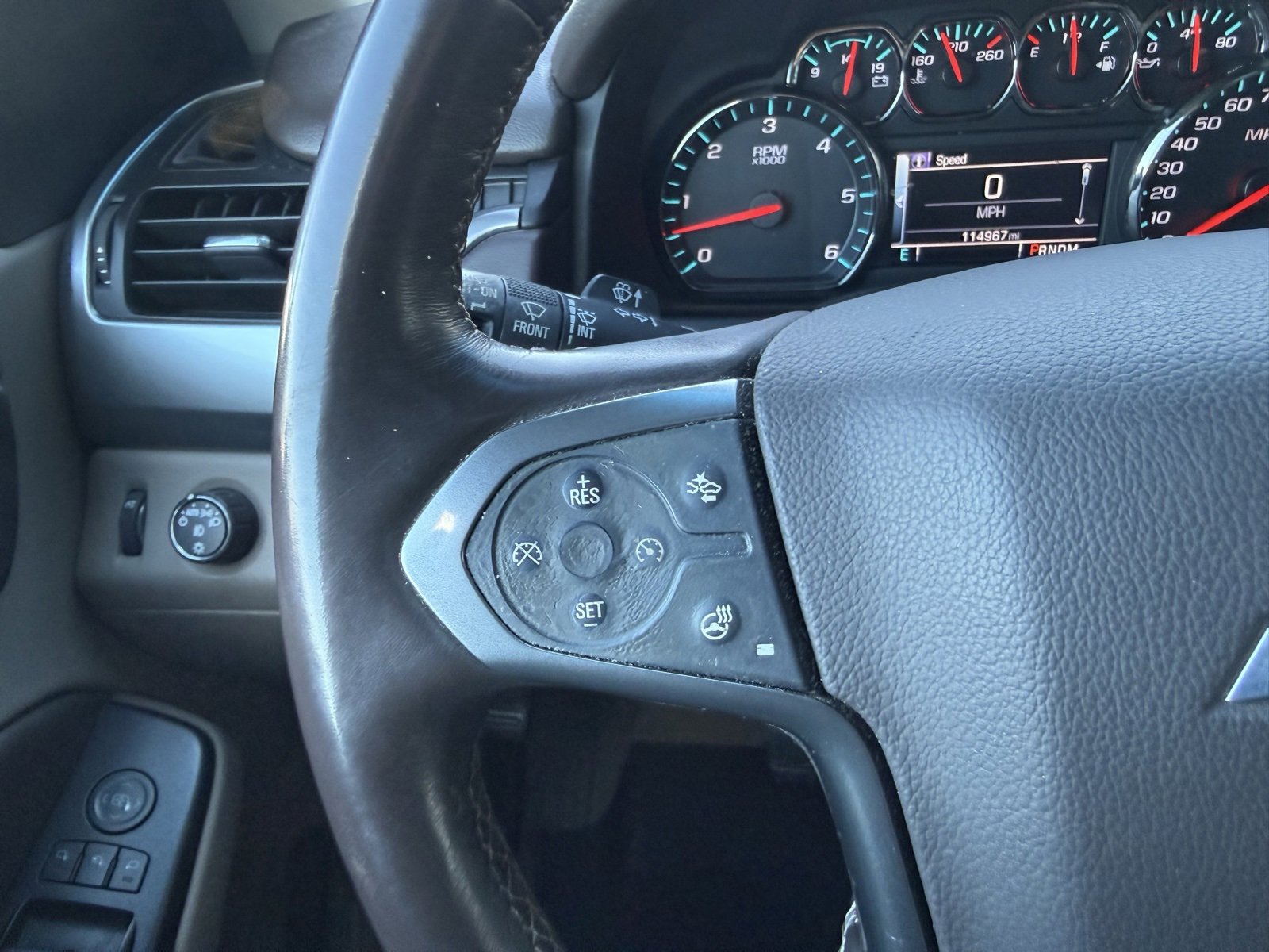 Used 2015 Chevrolet Suburban LTZ image 37