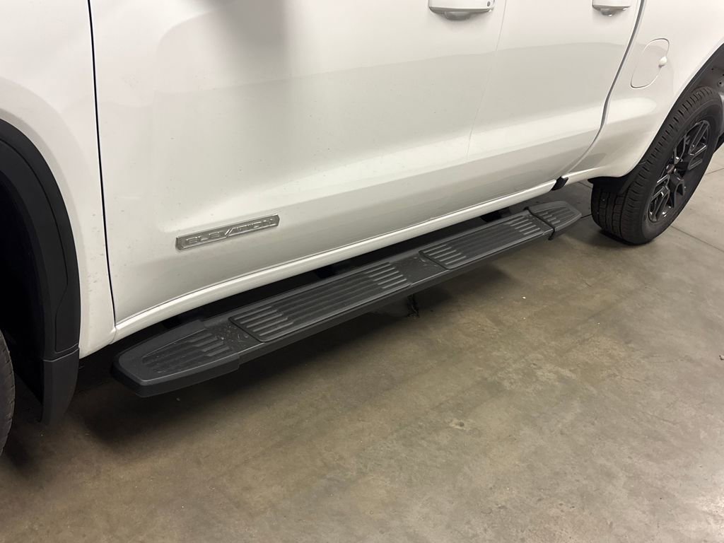 New 2026 GMC Sierra 1500 Elevation image 11