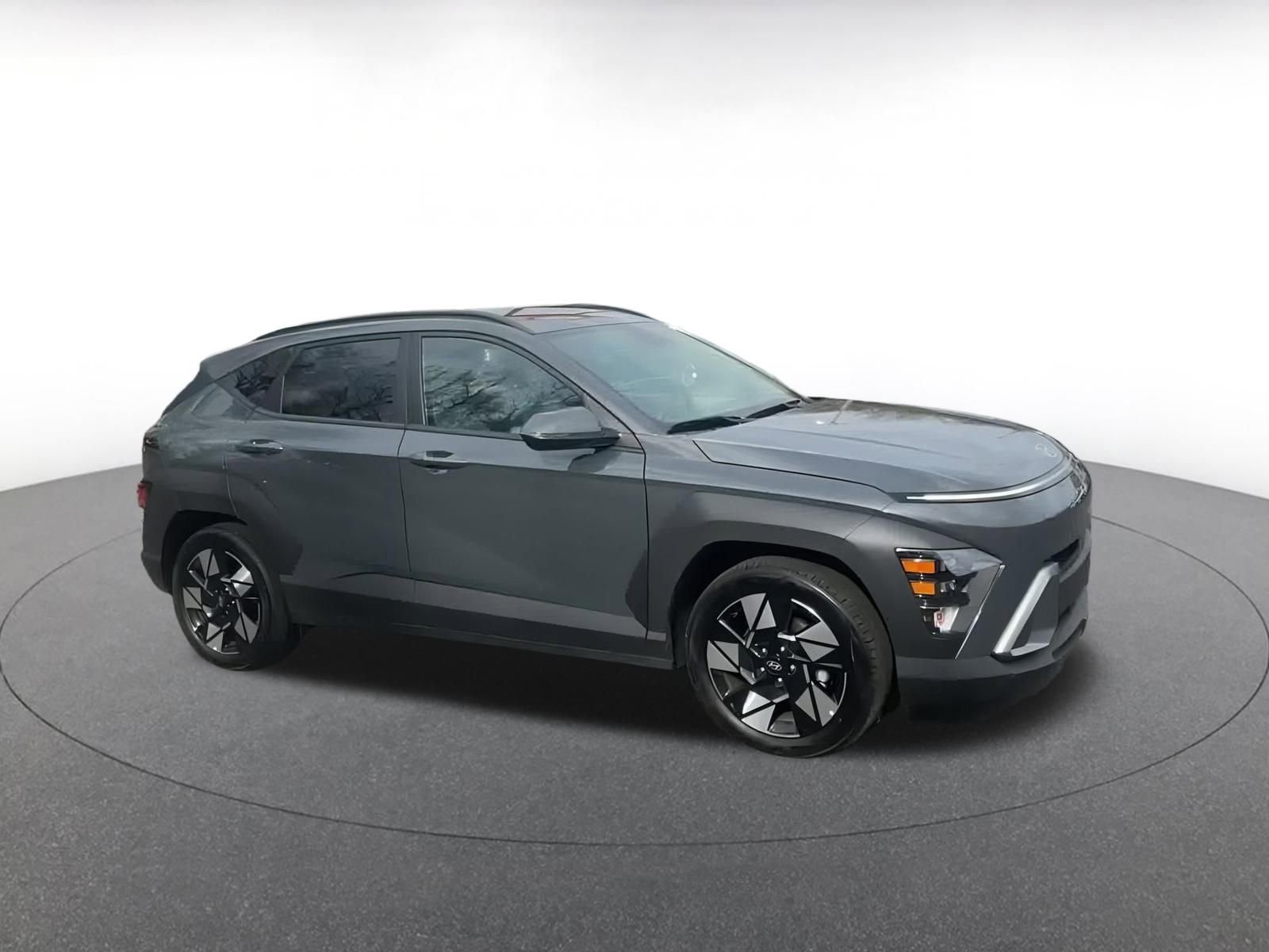 Used 2025 Hyundai Kona SEL video 2