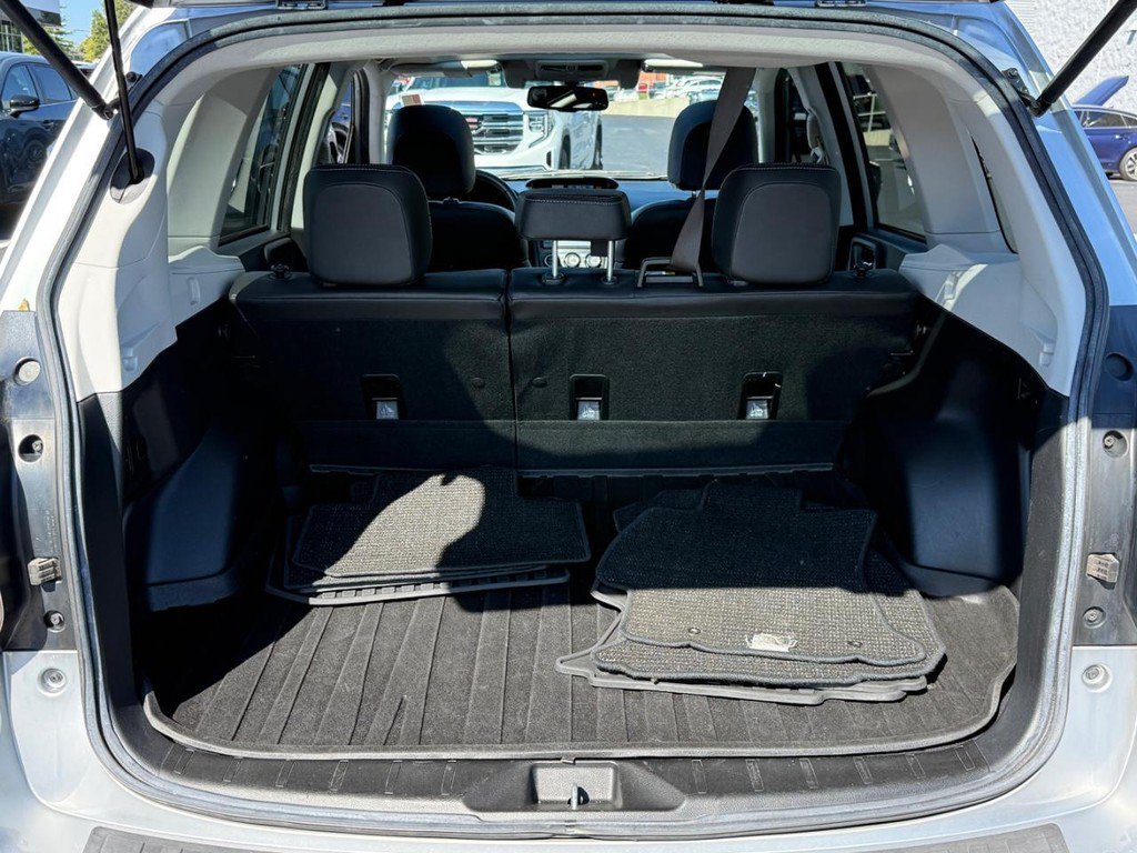 Used 2015 Subaru Forester 2.0XT Touring w/ Eyesight & Navigation System AWD/4WD image 4