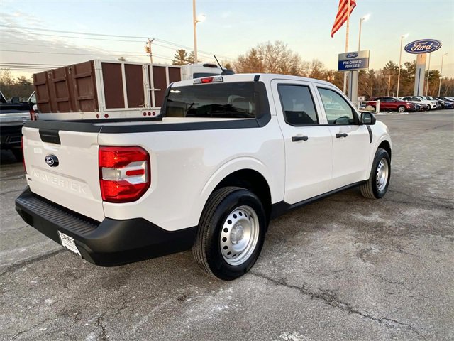 Used 2025 Ford Maverick XL image 3