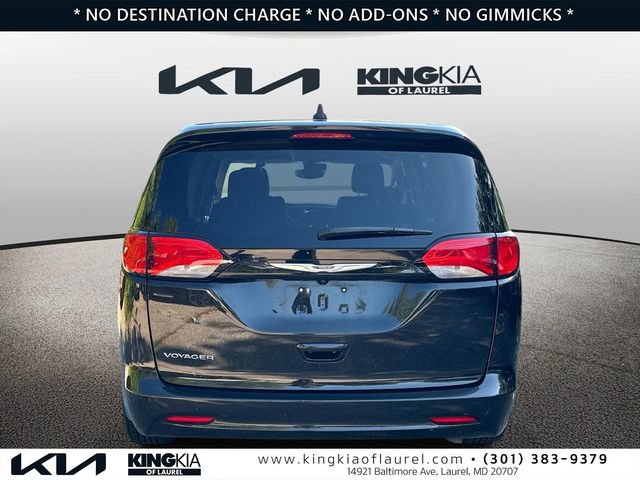 Used 2023 Chrysler Voyager LX FWD image 24
