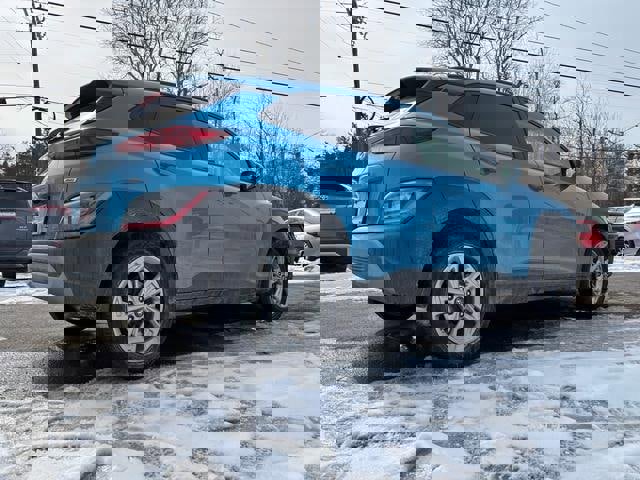 Used 2023 Hyundai Kona SEL image 7