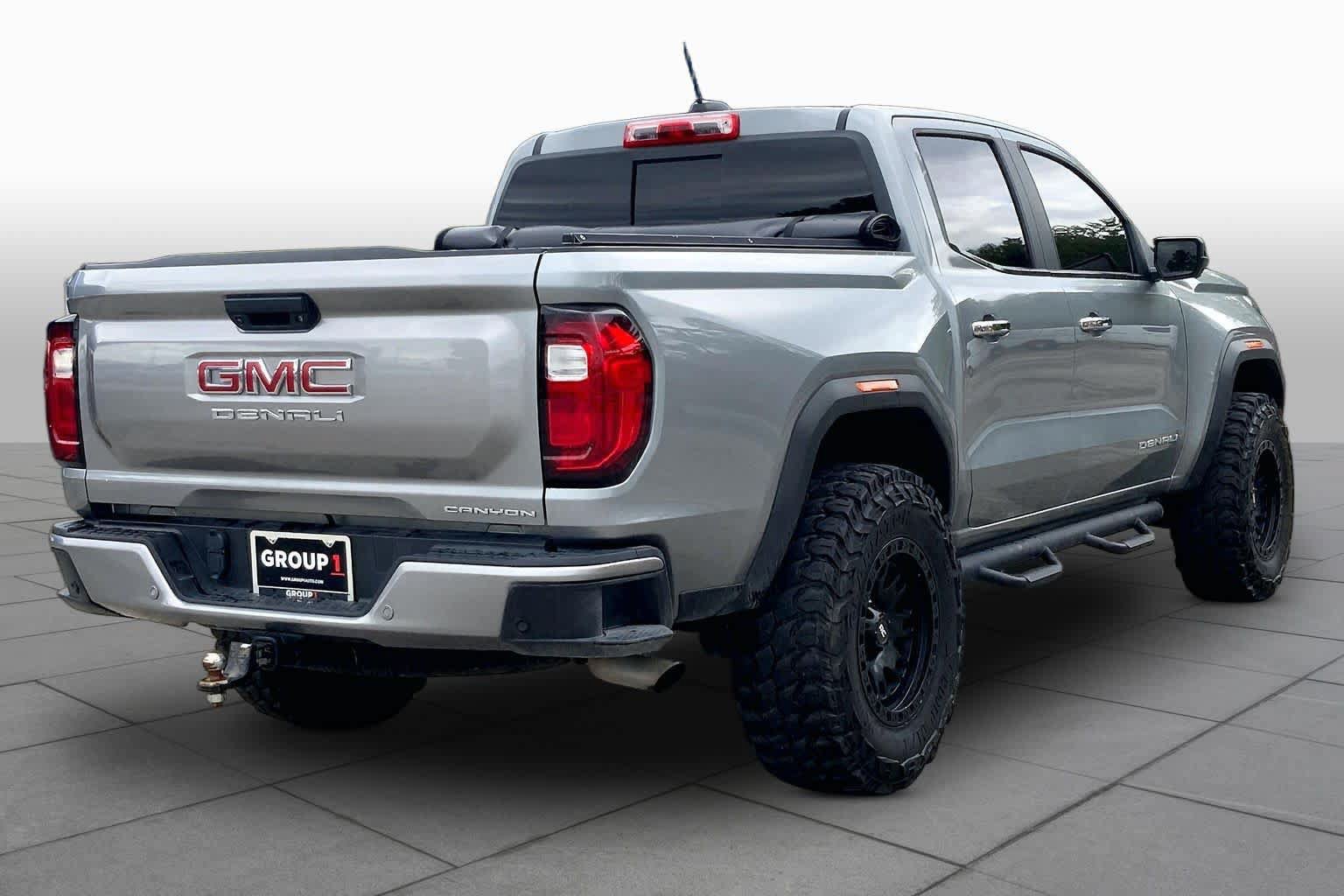Used 2024 GMC Canyon Denali AWD/4WD image 13