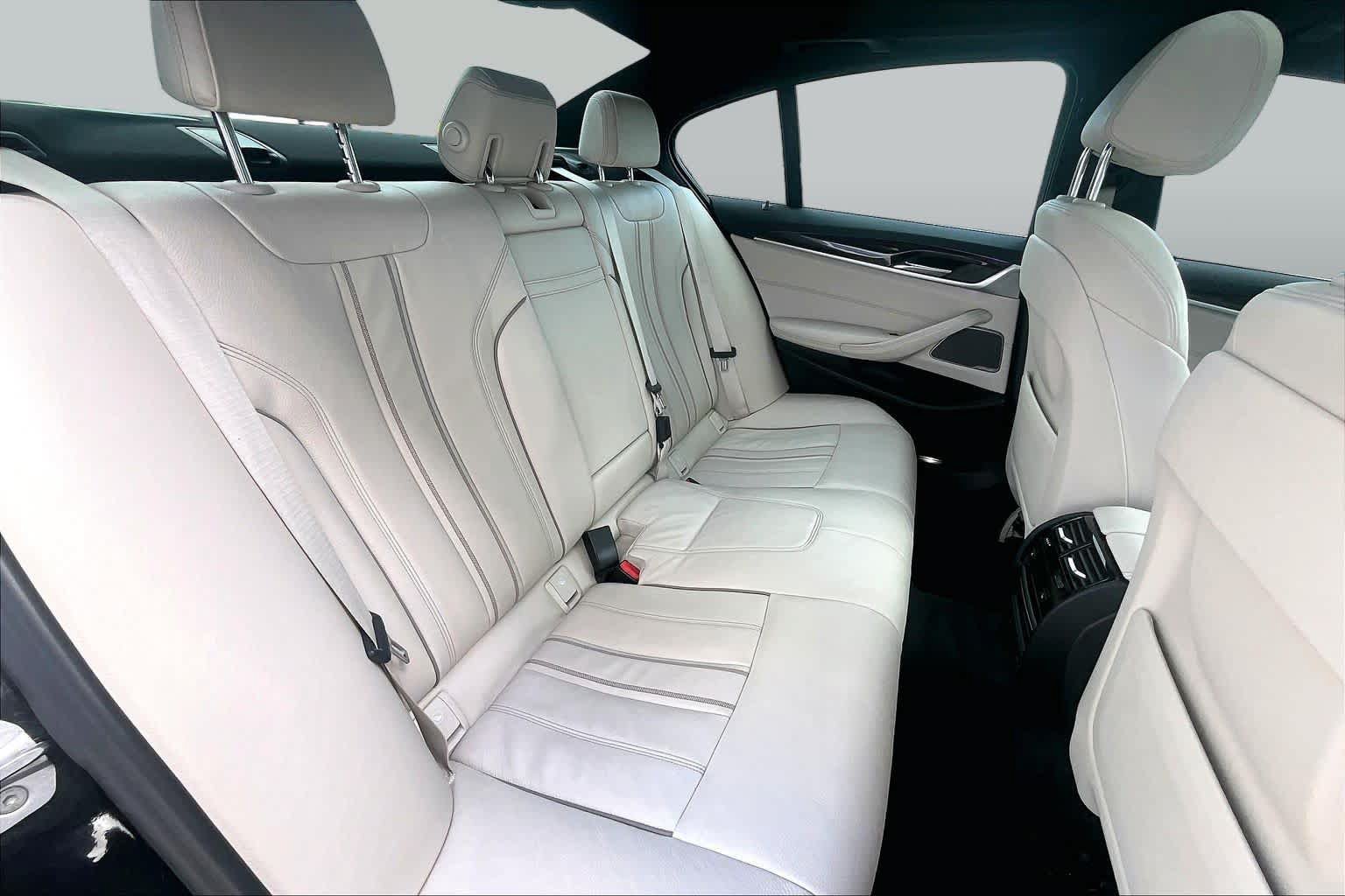 Used 2021 BMW 540i xDrive w/ Premium Package AWD/4WD image 18