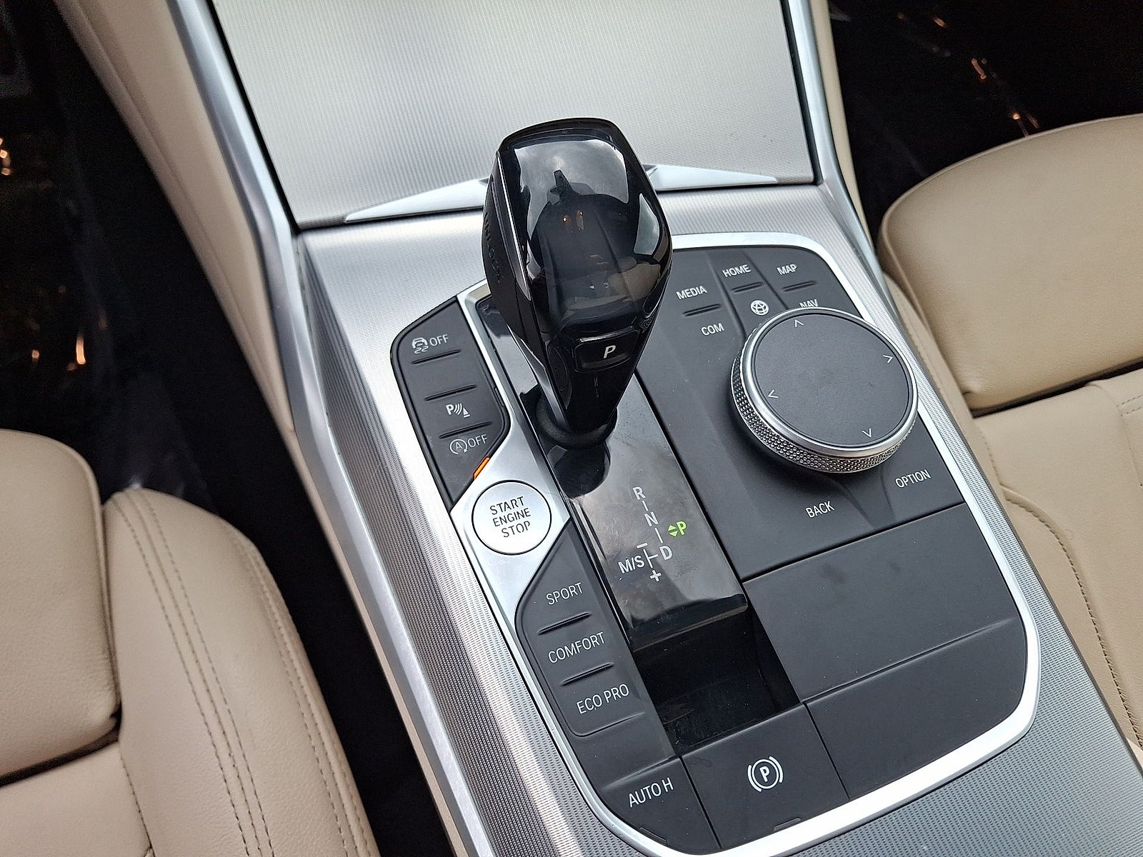 Used 2021 BMW 330i xDrive Sedan AWD/4WD image 12