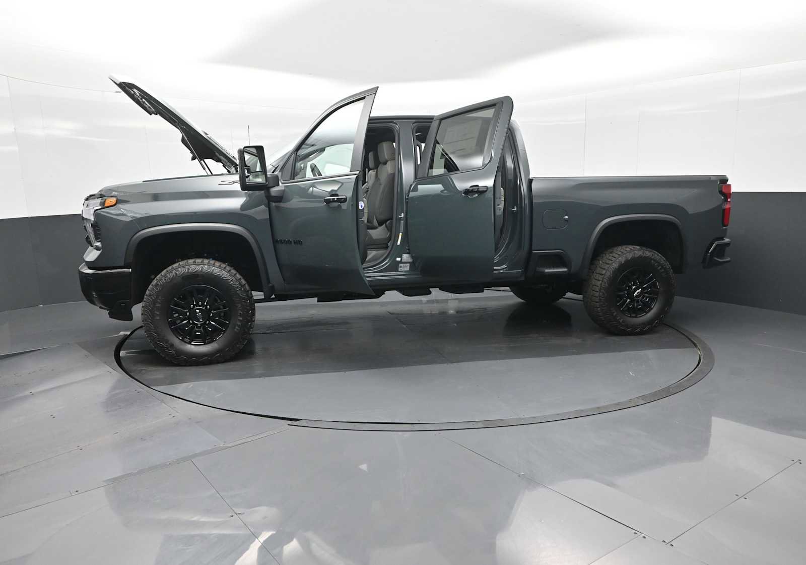 New 2026 Chevrolet Silverado 2500 ZR2 image 29