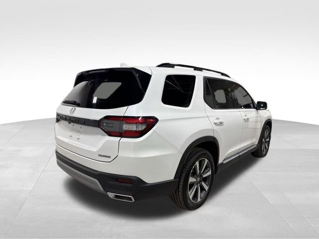 Used 2024 Honda Pilot Touring image 7