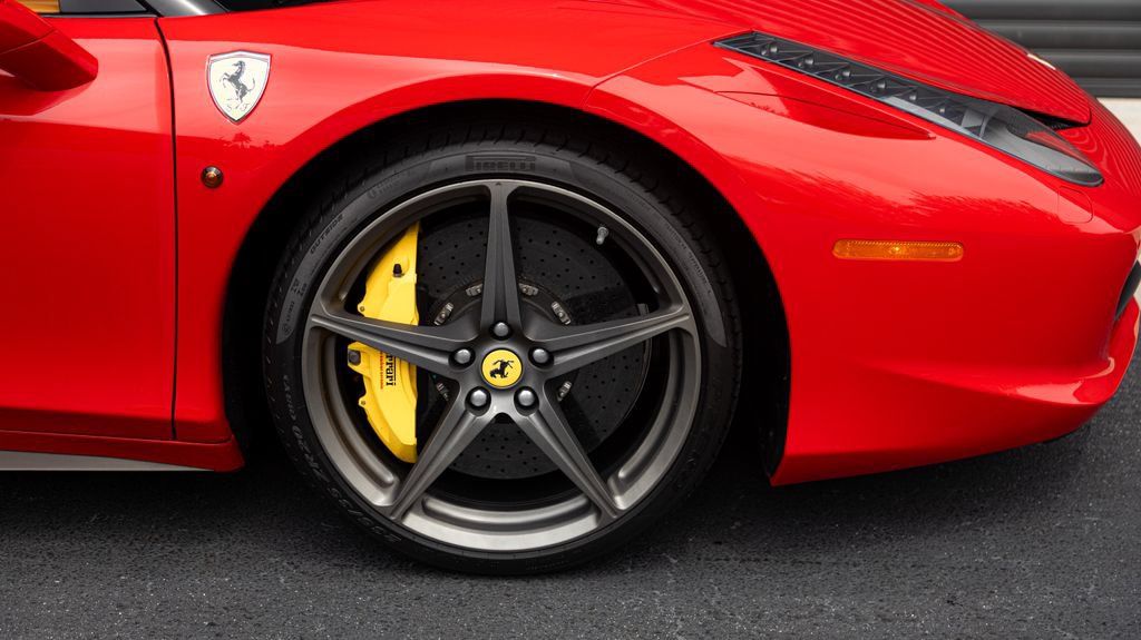 Used 2015 Ferrari 458 Spider RWD image 61