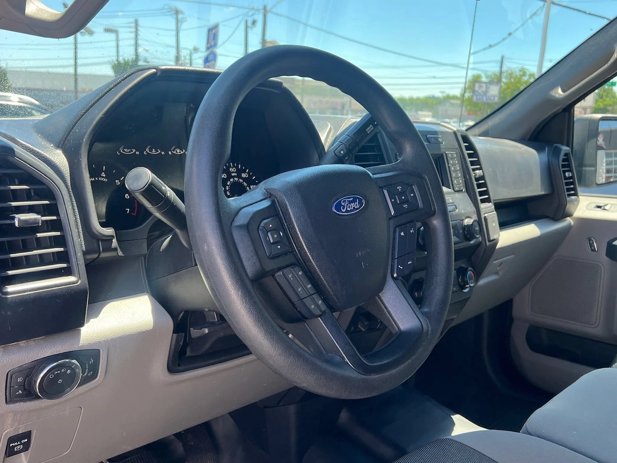 Used 2019 Ford F150 XL w/ Equipment Group 101A Mid AWD/4WD image 9