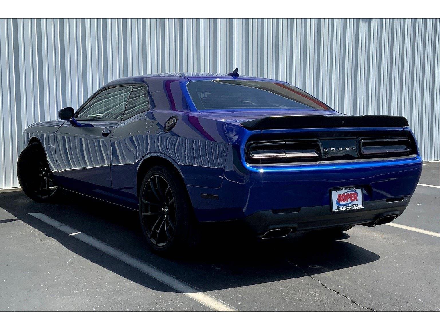 Used 2022 Dodge Challenger R/T w/ Shaker Package image 8