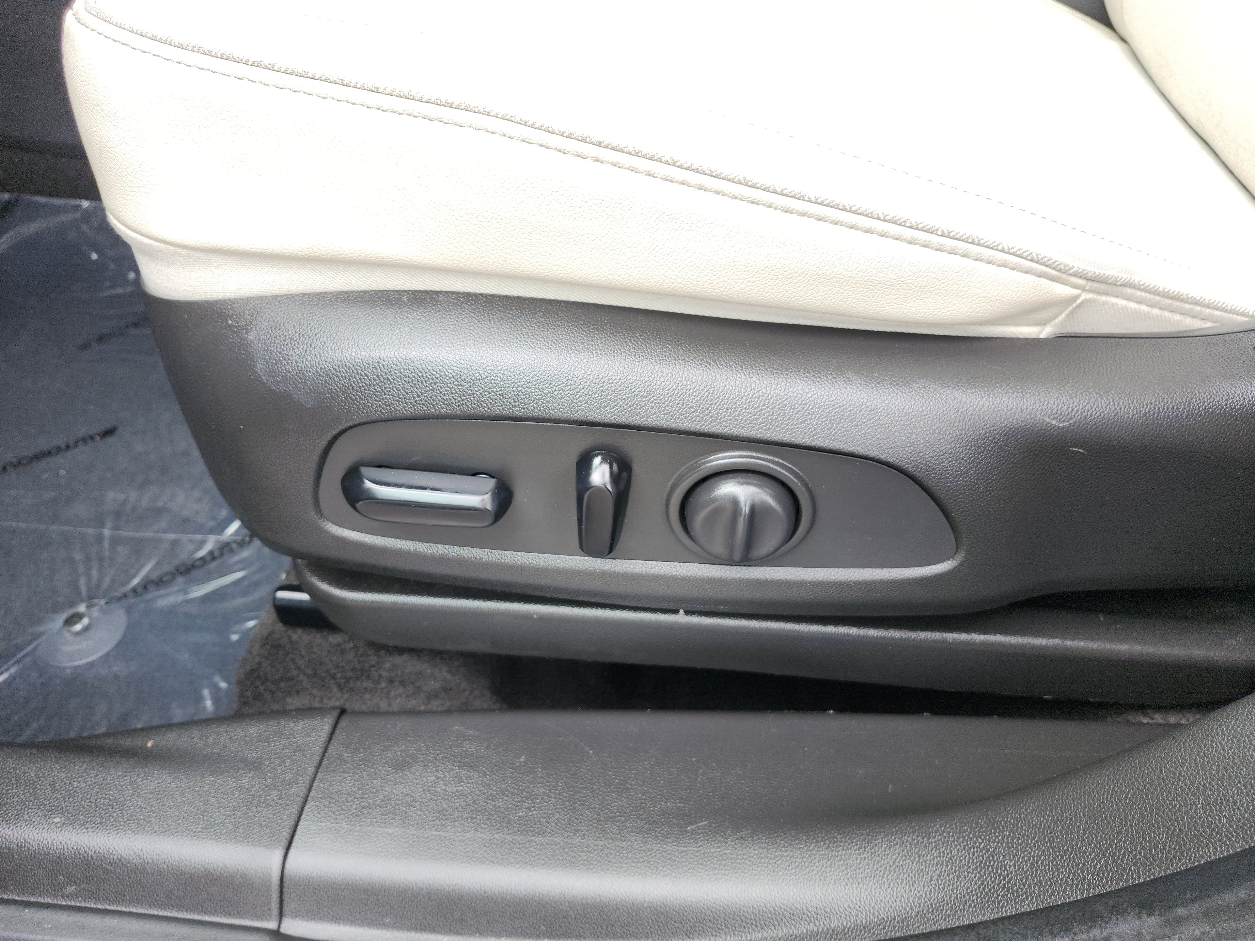 Used 2020 Buick Encore GX Select image 23