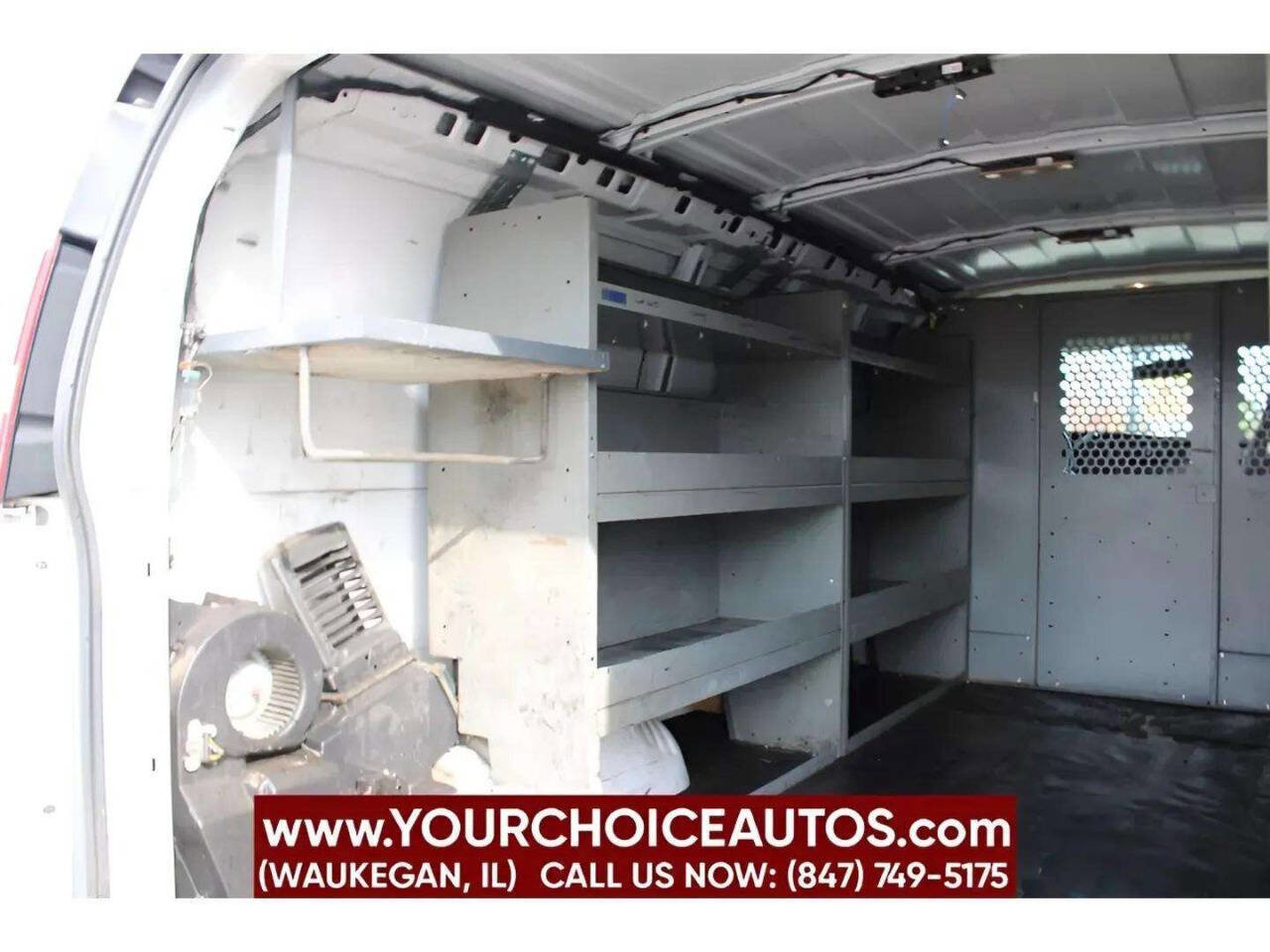 Used 2018 GMC Savana 3500 w/ Driver Convenience Package image 12